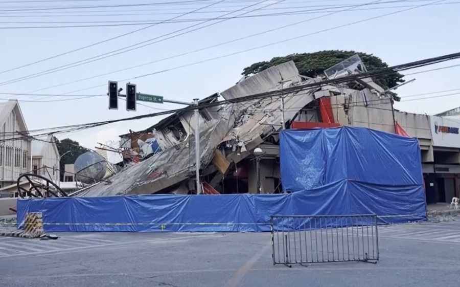Στους 55 οι νεκροί από τον πρόσφατο σεισμό των 7,8 Ρίχτερ - 31 άτομα αγνοούνται