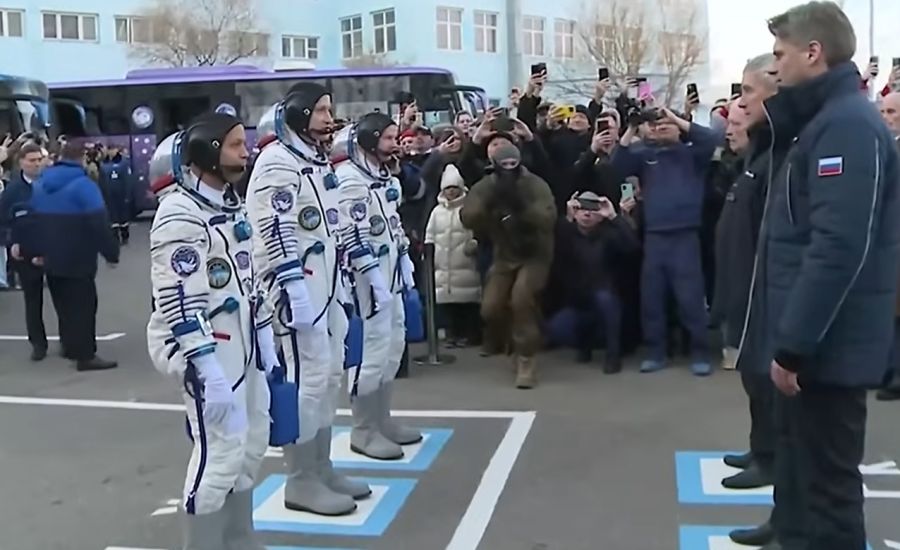 Το διαστημόπλοιο Soyuz εκτοξεύθηκε για τον Διεθνή Διαστημικό Σταθμό (+Βίντεο)