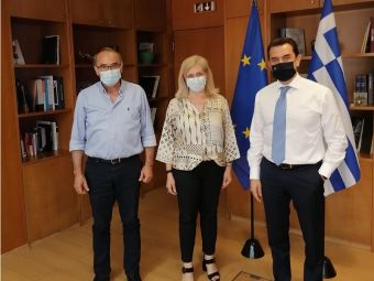 Συνάντηση στο Υπ. Περιβάλλοντος του Συντονιστή της Αποκεντρωμένης Διοίκησης Κ. Παππά με τον Υπουργό Κ. Σκρέκα