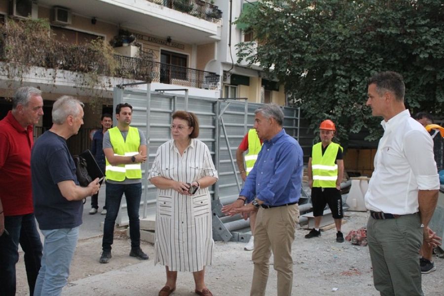 Στις εργασίες ενίσχυσης της στατικότητας του Ι.Ν. Αγίου Νικολάου στη Λάρισα Μενδώνη και Αγοραστός