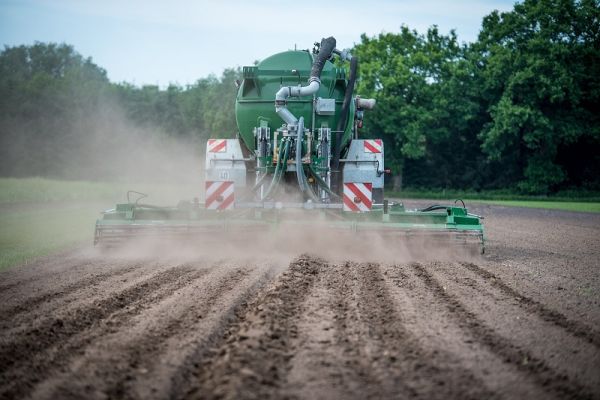 Αυξάνονται κατά 50% τα όρια επιστροφής του ΕΦΚ του αγροτικού πετρελαίου