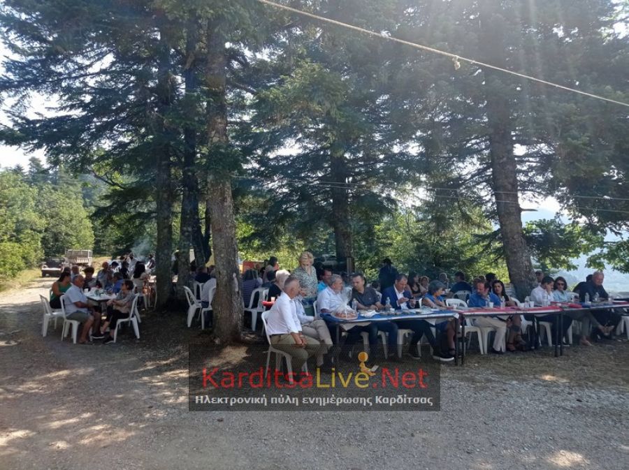 Ενωτικό και διεκδικητικό το Πανελλήνιο Αντάμωμα Αγραφιωτών Θεσσαλικών και Ευρυτανικών Αγράφων (+Φώτο)