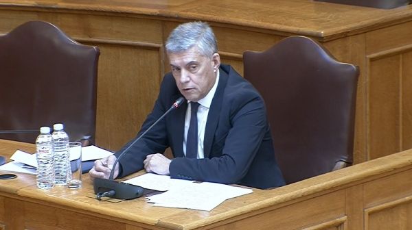 Κ. Αγοραστός στην εξεταστική επιτροπή για το δυστύχημα των Τεμπών: "Ασκώ το δικαίωμα σιωπής"