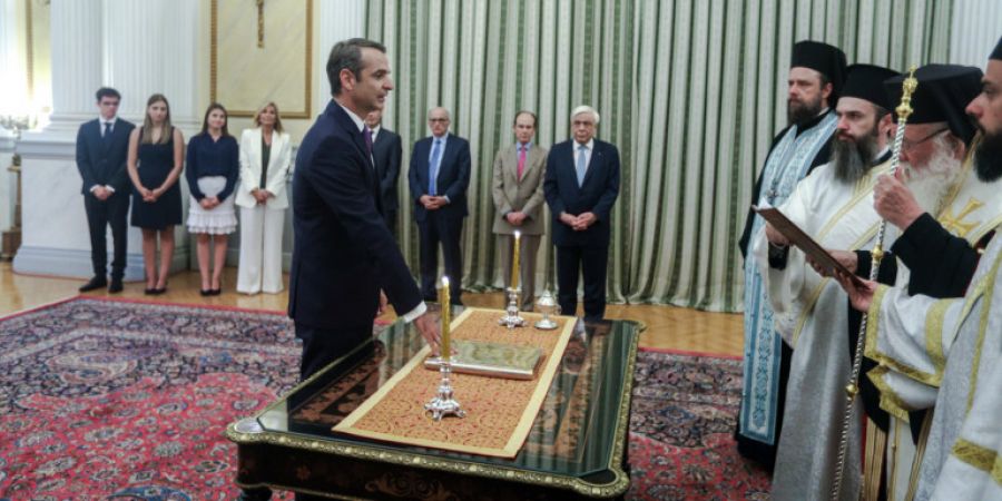 Ο Κυριάκος Μητσοτάκης ορκίστηκε Πρωθυπουργός στο Προεδρικό Μέγαρο