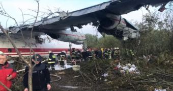 Ουκρανία: Πέντε νεκροί σε αναγκαστική προσγείωση αεροπλάνου που «ξέμεινε από καύσιμα» (+Βίντεο)