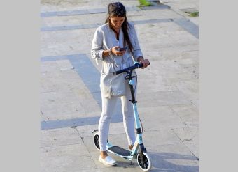 Νομοσχέδιο με κανόνες κυκλοφορίας για ηλεκτρικά πατίνια, rollers και skateboards