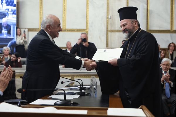 Το πνεύμα των Χριστουγέννων: Ζωντανή πρόσκληση για ανανέωση ζωής και νοοτροπίας