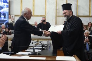 Το πνεύμα των Χριστουγέννων: Ζωντανή πρόσκληση για ανανέωση ζωής και νοοτροπίας