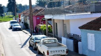 Στη Λάρισα μεταβαίνουν Χαρδαλιάς, Τσιόδρας και Λιβάνιος. Κρίσιμη η κατάσταση στον οικισμό Ρομά, λόγω κορονοϊού