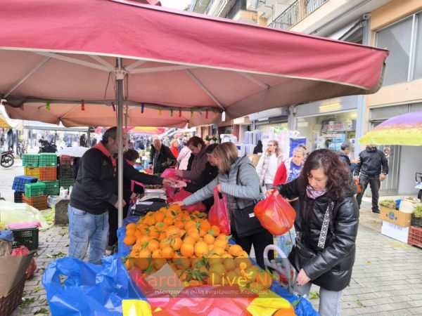 Χριστουγεννιάτικο Τραπέζι: Τα ψώνια της τελευταίας στιγμής κάνουν οι Καρδιτσιώτες (+Φωτο)