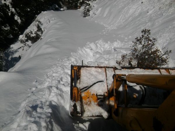 Μικρές οι επιπτώσεις της κακοκαιρίας στην Π.Ε. Καρδίτσας - Συνεχίζεται η χιονόπτωση πάνω από 1.200 μ.