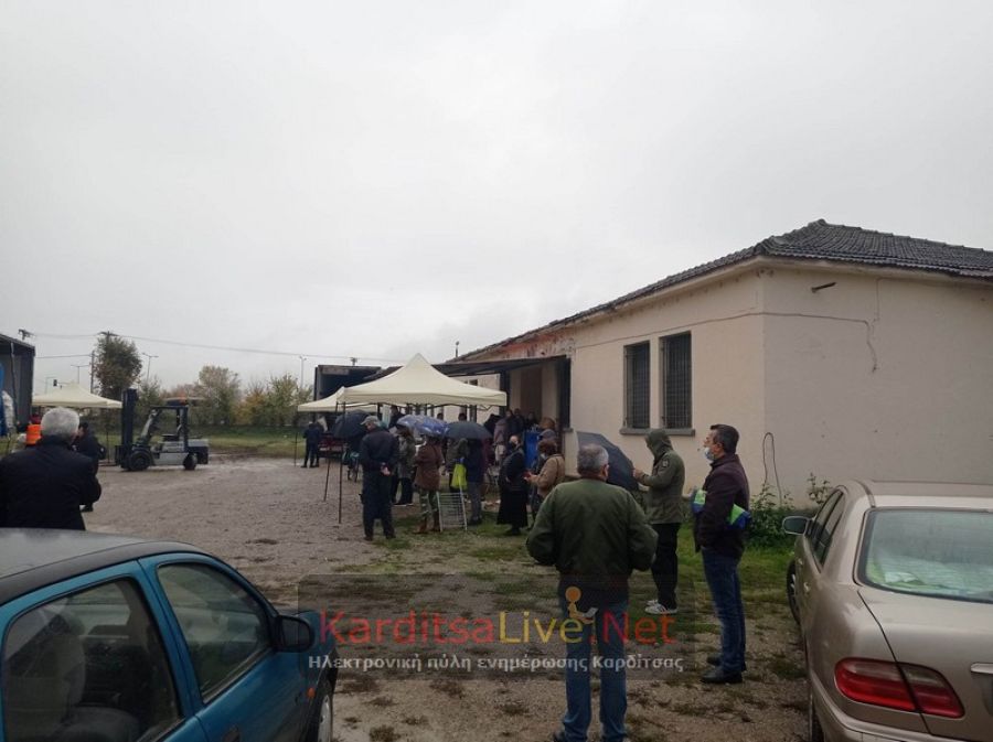 Καρδίτσα: Ξεκίνησε η διανομή τροφίμων και προϊόντων στους δικαιούχους του προγράμματος ΤΕΒΑ (+Φωτο +Βίντεο)