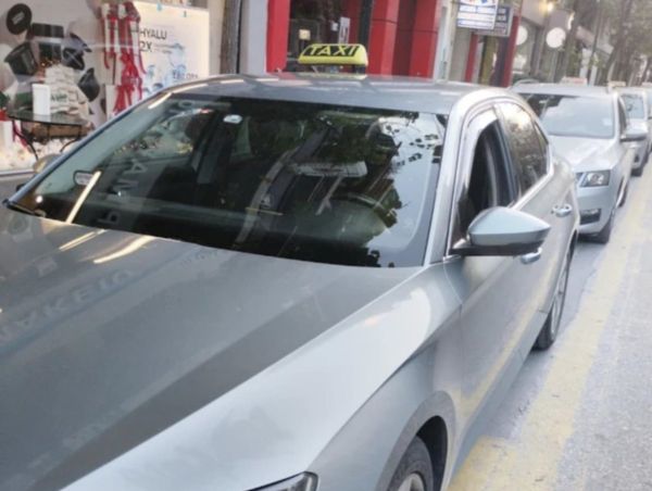 «Μύλος» με την πληρωμή των δρομολογίων μεταφοράς μαθητών στους ιδιοκτήτες ΤΑΧΙ που πάνε για αναστολή