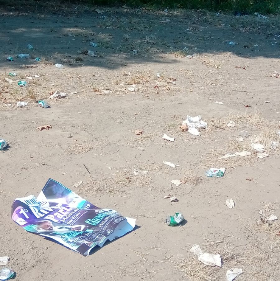 Β. Αποστολόπουλος: Μια εβδομάδα μετά το 1ο River Party στο Μουζάκι και τα σκουπίδια περιμένουν...