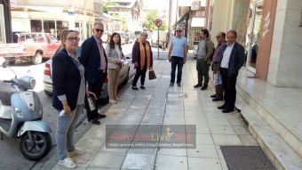 Παράσταση διαμαρτυρίας εκπαιδευτικών στη Διεύθυνση Α/βάθμιας Εκπαίδευσης Καρδίτσας (+Φώτο)