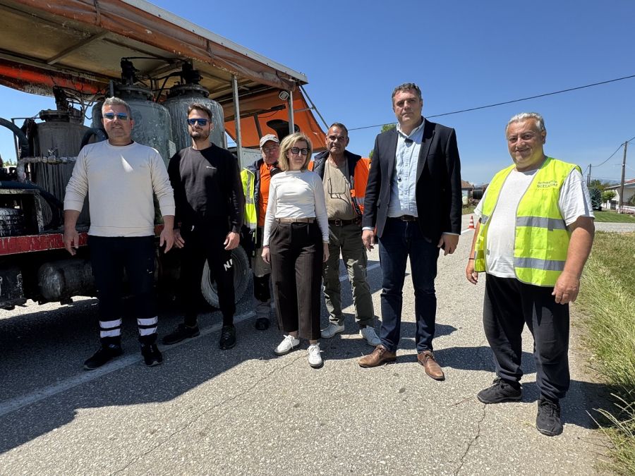 Τις εργασίες διαγράμμισης του οδικού δικτύου της Π.Ε. Καρδίτσας επισκέφθηκε ο Αντιπεριφερειάρχης Κ. Τέλιος