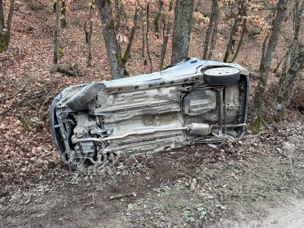 Τροχαίο με σοβαρό τραυματισμό παιδιού μετά από εκτροπή αυτοκίνητου στην Ε.Ο. Καλαμπάκας – Μύκανης (+Φωτο)