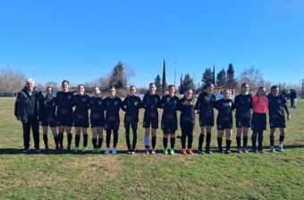 5ο ΓΕΛ Καρδίτσας: Πρωταθλήτρια στο ποδόσφαιρο η ομάδα των κοριτσιών του σχολείου μας!