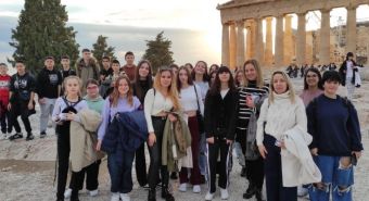 Γυμνάσιο Ματαράγκας: Εκπαιδευτική επίσκεψη – Βουλή – Βράχος Ακρόπολης