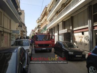 Άμεση επέμβαση της Πυροσβεστικής σε μπαλκόνι διαμερίσματος στην Καρδίτσα απέτρεψε τα χειρότερα (+Φώτο)