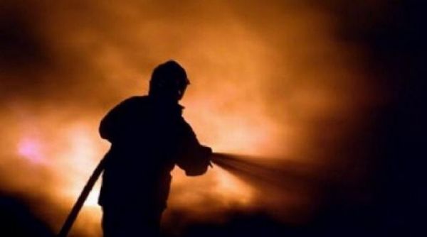 Πυρκαγιά προκάλεσε ζημιές σε αποθήκη στην Πασχαλίτσα