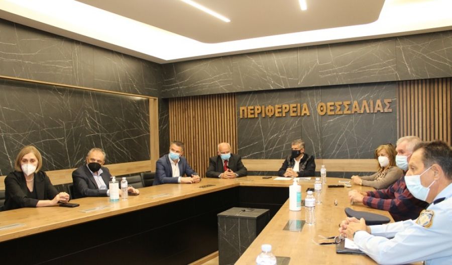 Με απόφαση του Περιφερειάρχη Θεσσαλίας ματαιώνονται όλες οι παρελάσεις στη Θεσσαλία για την 28η Οκτωβρίου