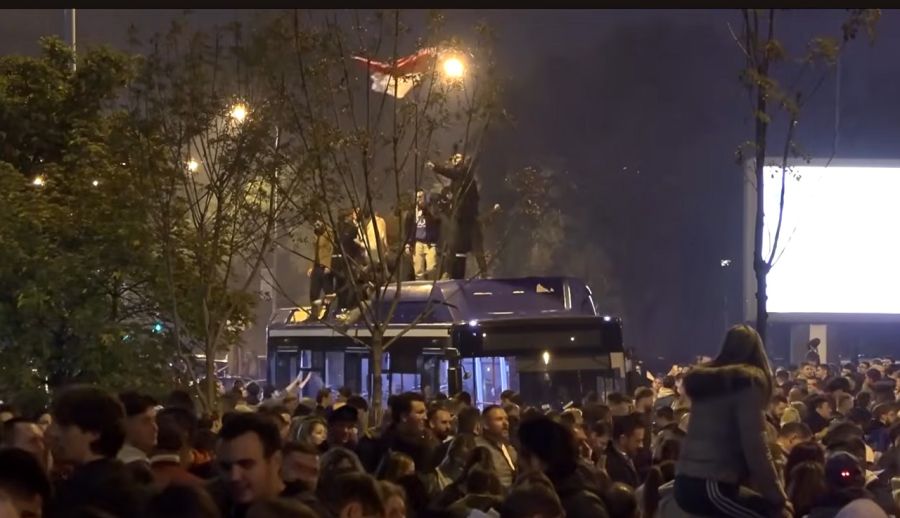 Πανηγυρισμοί στη Σερβία για την επικράτηση της «Φοιτητικής Λίστας» στις βουλευτικές εκλογές