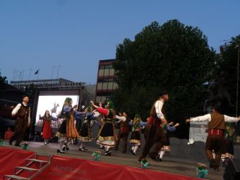 Με επιτυχία συνεχίζεται η 56η Διεθνής Γιορτή Πολιτισμού Καραϊσκάκεια