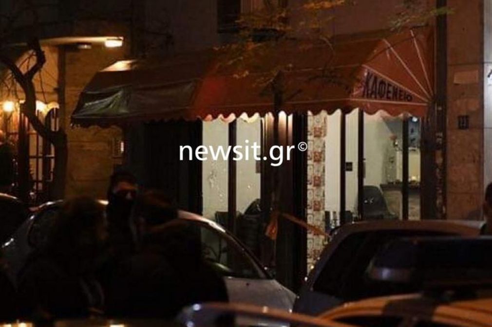 Πυροβόλησαν άνδρα σε καφενείο στην πλατεία Ομονοίας