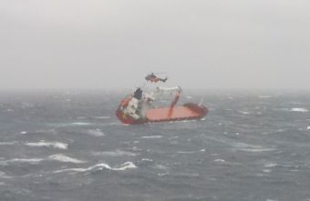 Με απόλυτη επιτυχία η ευρεία επιχείρηση έρευνας και διάσωσης 14 μελών πληρώματος Φ/Γ πλοίου κατόπιν εγκατάλειψής του (+Βίντεο)