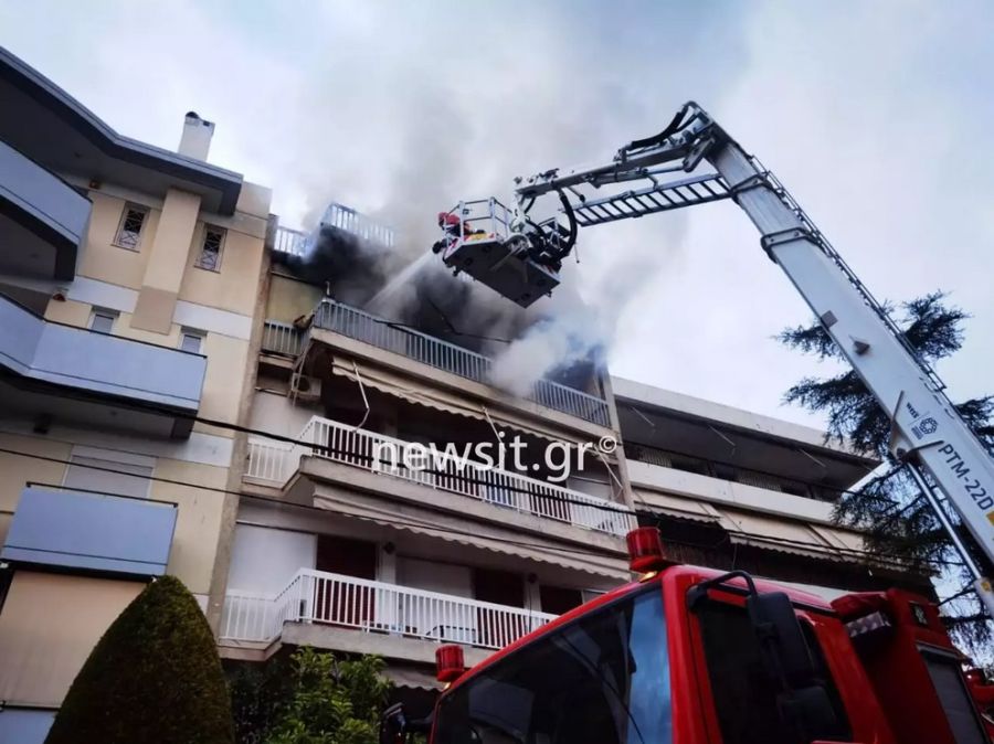 Αγία Παρασκευή Αττικής: Νεκρή γυναίκα μετά από πυρκαγιά στο διαμέρισμά της