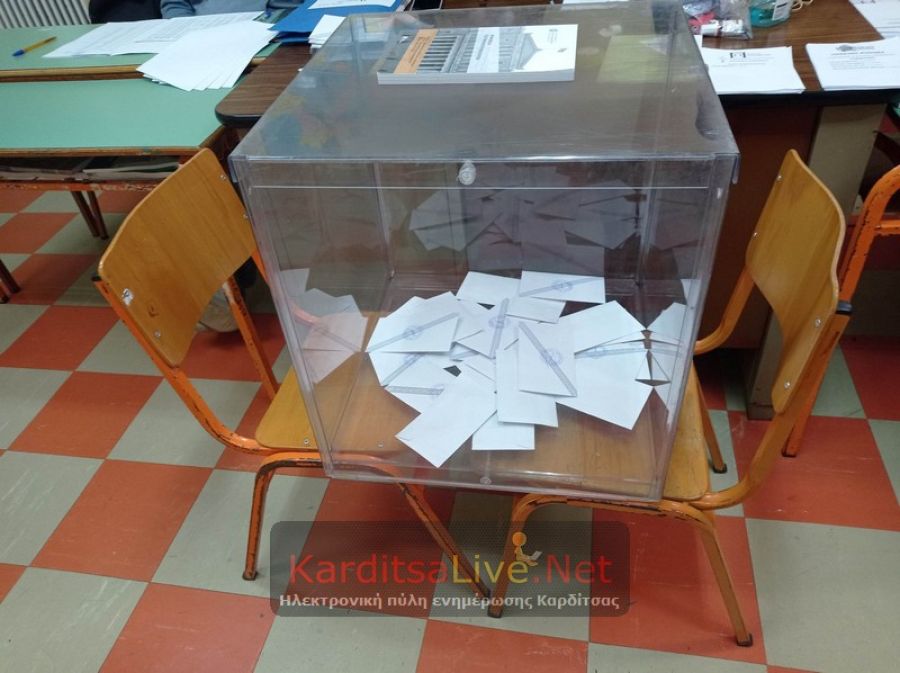 Ανακατανομή εδρών των κομμάτων έφερε η καταμέτρηση από την ανώτατη εφορευτική επιτροπή