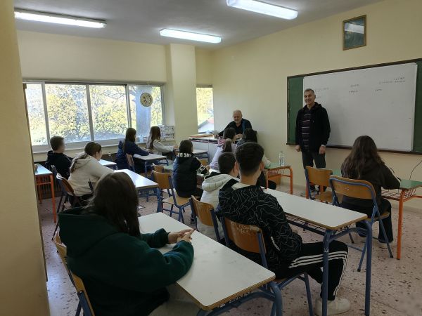 Συμμετοχή σε μαθηματικούς διαγωνισμούς και βραβεύσεις μαθητών του 1ου Γυμνασίου Μουζακίου