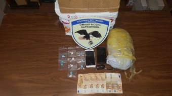 Δύο συλλήψεις στα Τρίκαλα για 1 κιλό κάνναβη και μικροποσότητες κοκαΐνης