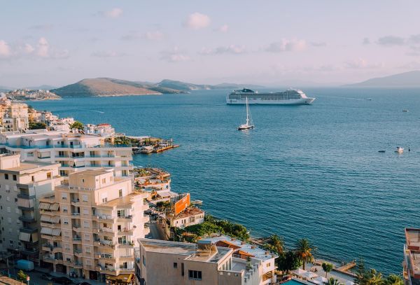 Σε ισχύ το "τέλος κρουαζιέρας" από σήμερα, Δευτέρα 21 Ιουλίου