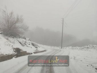 18 Απριλίου αλλά χιονίζει του ...καλού καιρού στα ορεινά της Καρδίτσας! (+Φώτο)
