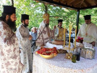 Ιερά μνήμη των Αγίων αναργύρων Κοσμά και Δαμιανού