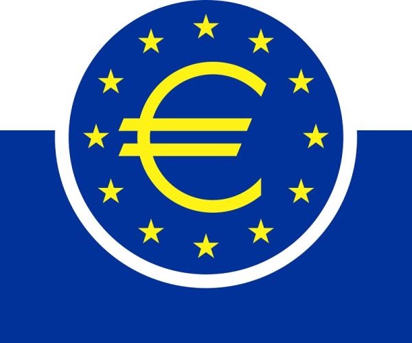 Η Ευρωπαική Κεντρική Τράπεζα αύξησε τα επιτόκια κατά μισή μονάδα