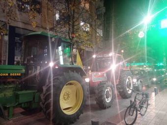 «Ξεσήκωσε» την Καρδίτσα η πομπή των αγροτικών οχημάτων (+Φωτο +Βίντεο)
