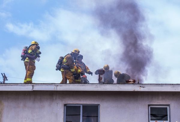 Πυρκαγιά σε νοσοκομείο στη Γερμανία: Τουλάχιστον δυο νεκροί, δεκάδες τραυματίες
