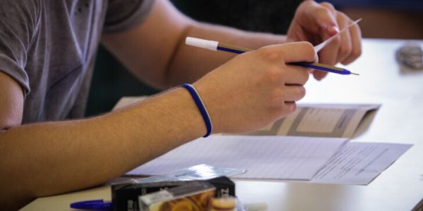 Ανακοινώθηκαν οι βαθμολογίες στα ειδικά μαθήματα για ΓΕΛ και ΕΠΑΛ (σχ. έτος 2024-25)