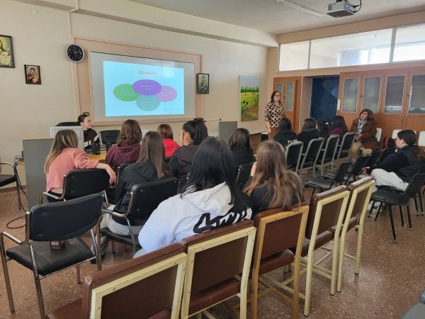 Δράση Αγωγής Υγείας στο Γυμνάσιο Προαστίου από το Κ.Υ. Παλαμά