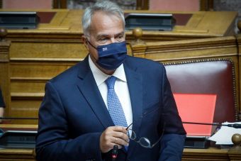 Με τροπολογία παρατείνεται η ισχύς των συμβάσεων Ιδιωτικού Δικαίου Ορισμένου Χρόνου σε Δήμους και Περιφέρειες