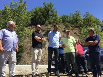 Στο γεφύρι της Παλαιοκαμάρας Κ. Νούσιος και Φ. Στάθης