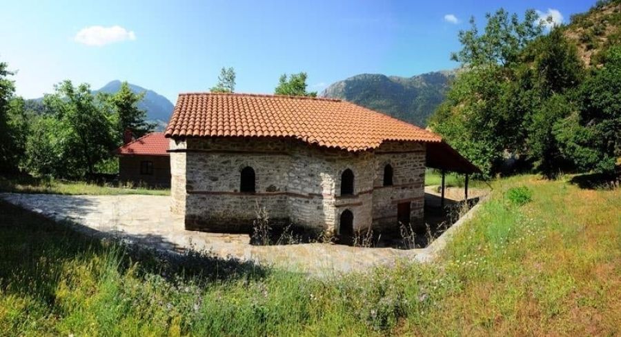 Κάλεσμα στο πανηγύρι της Ι.Μ. Γεννήσεως Θεοτόκου Σπινάσας (Νεράϊδας)