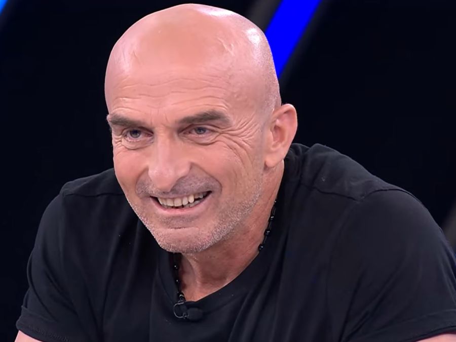 Ο Καρδιτσιώτης διαιτητής "Λούκυ Λουκ" κονταροχτυπήθηκε με τον τραπεζίτη του "Deal" (+Βίντεο)