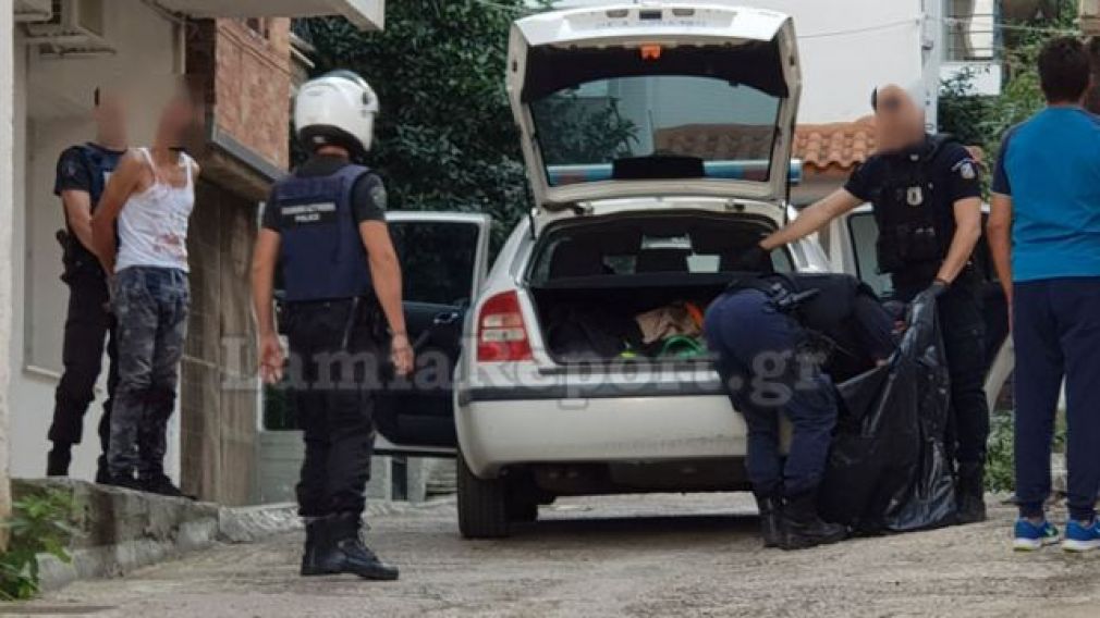 Λαμία: Άνδρας μαχαίρωσε νεαρή γυναίκα