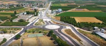 Στην κυκλοφορία ο πρώτος κυκλικός κόμβος στον Τύρναβο