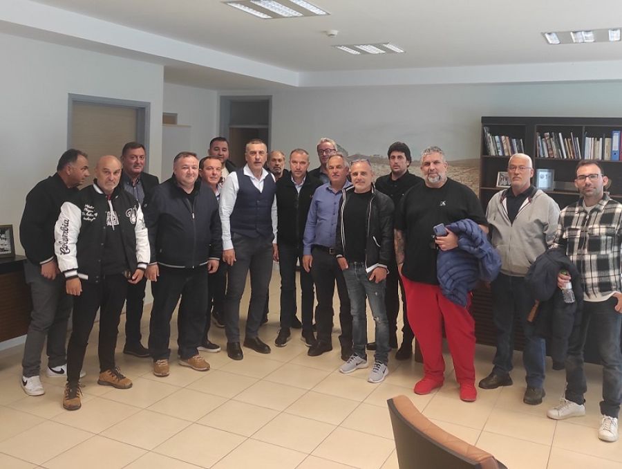Συνάντηση του Περιφερειάρχη Θεσσαλίας Δ. Κουρέτα με την "Κίνηση πολιτών για την ανασυγκρότηση του Δήμου Φαρκαδόνας"