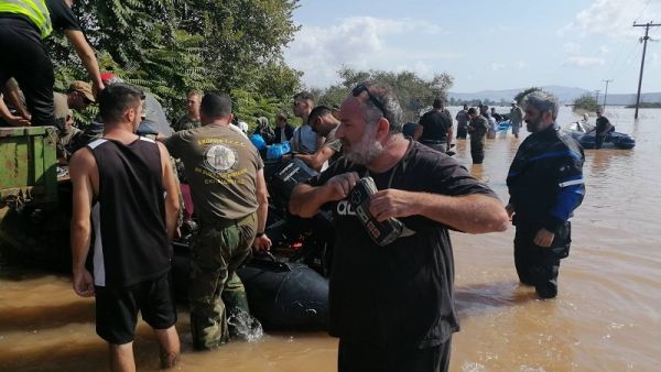 Τ.Ε. Καρδίτσας ΚΚΕ: "Στη μάχη απεγκλωβισμού κατοίκων δυνάμεις του ΚΚΕ και της ΚΝΕ"